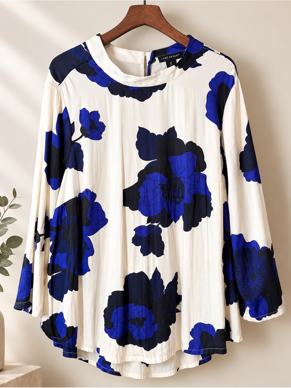 Lane Bryant Size 20 Ivory Cobalt Blue Floral Long Sleeve Blouse